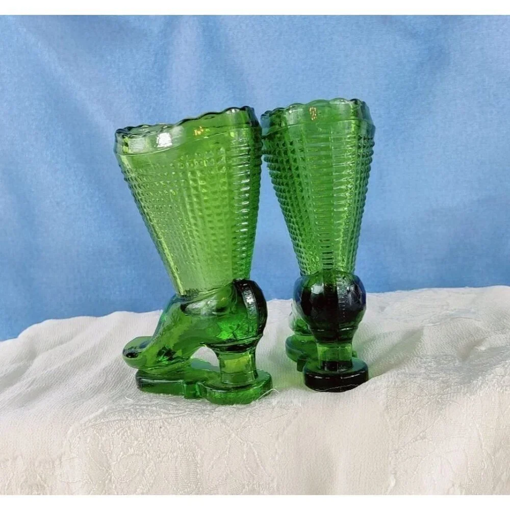 LE Smith Ice Skate Boots Pair Green Pressed Glass Vase Toothpick Holder 3.5